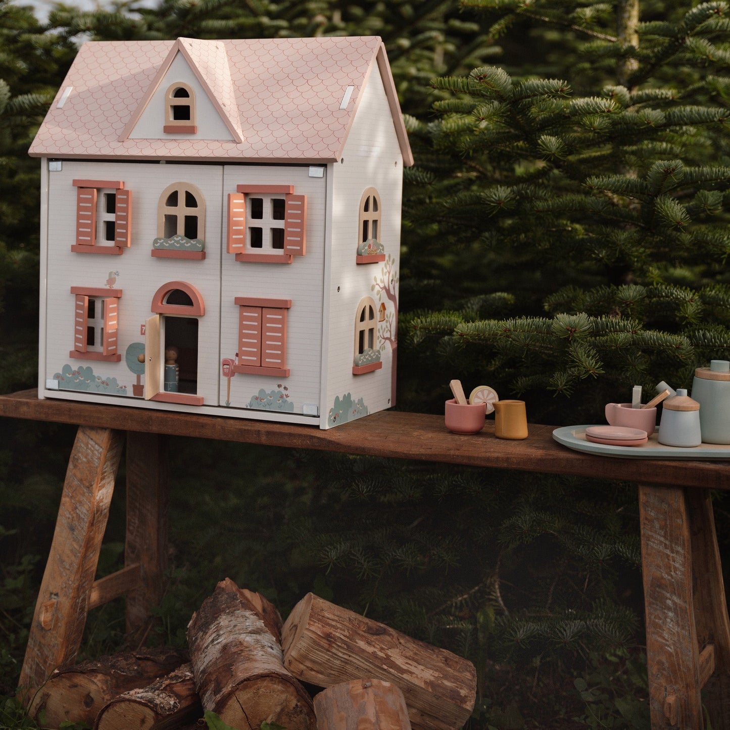 Medium Wooden Doll House