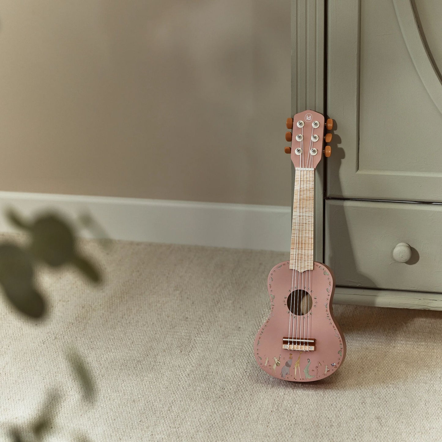 Wooden Guitar - Pink