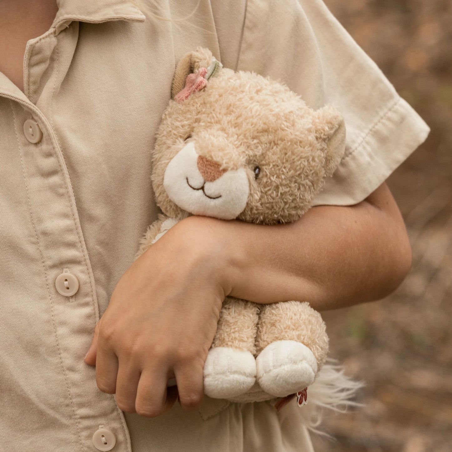 Cuddle Lioness 17cm