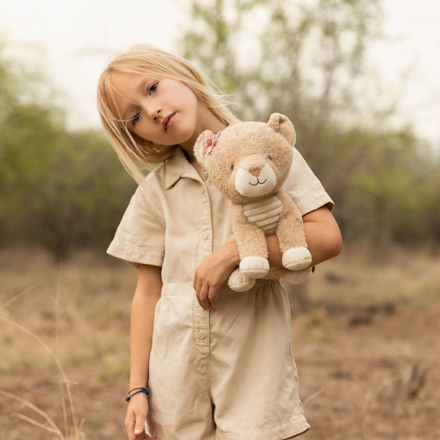 Cuddle Lioness 25cm