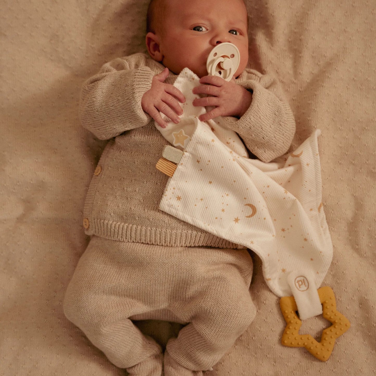 Newborn Naturals Goose Cuddle Cloth w/ Teether