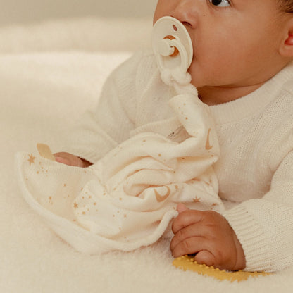 Newborn Naturals Goose Cuddle Cloth w/ Teether